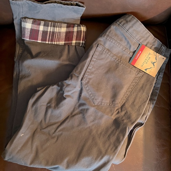 NWT Blue Mountain Flannel lined chinos - Picture 1 of 6